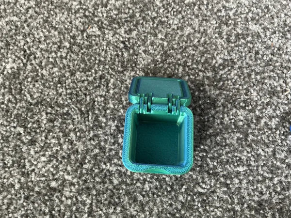 3D Printed Hinged Storage Box